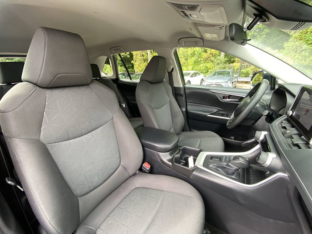 Thumbnail: 2024 Toyota RAV4 - 23