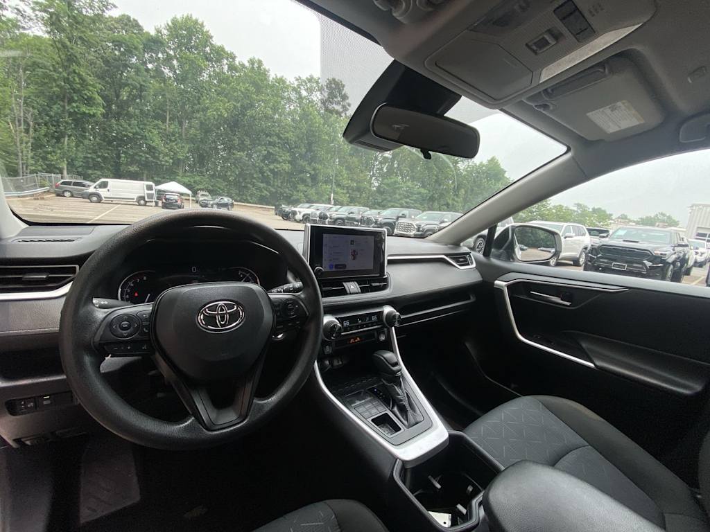 Thumbnail: 2025 Toyota RAV4 - 9
