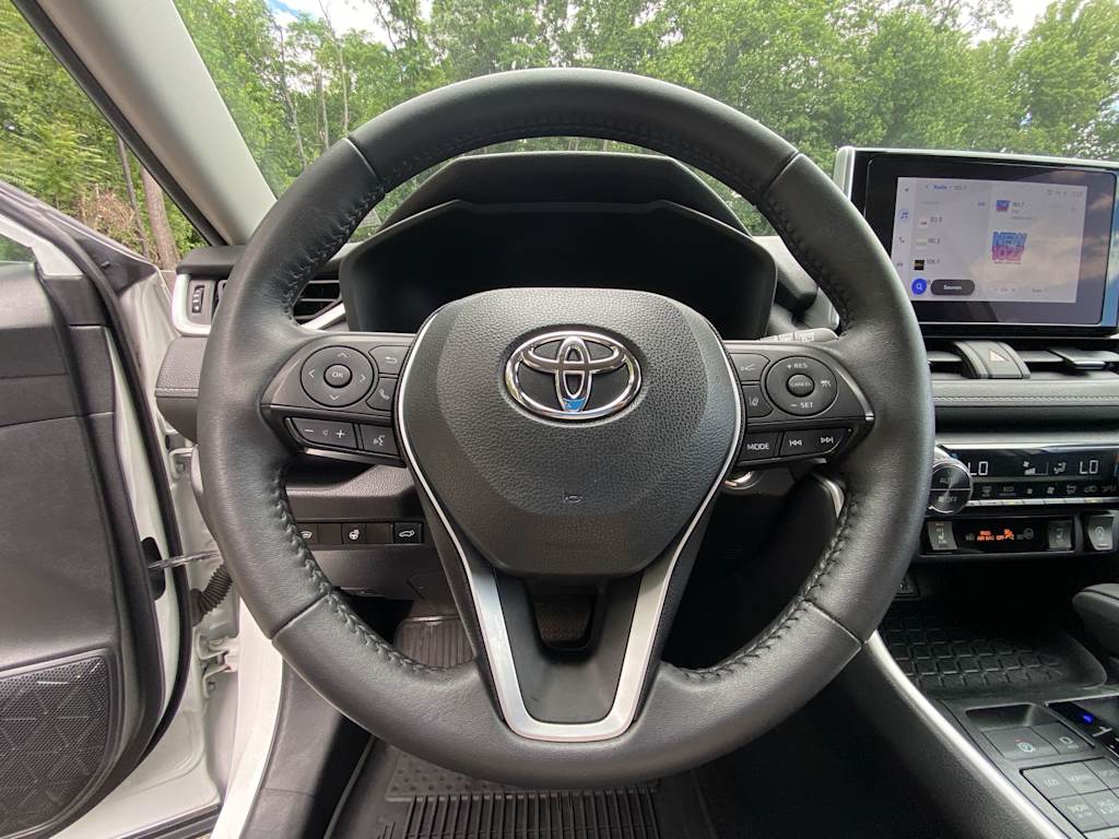 Thumbnail: 2023 Toyota RAV4 - 11