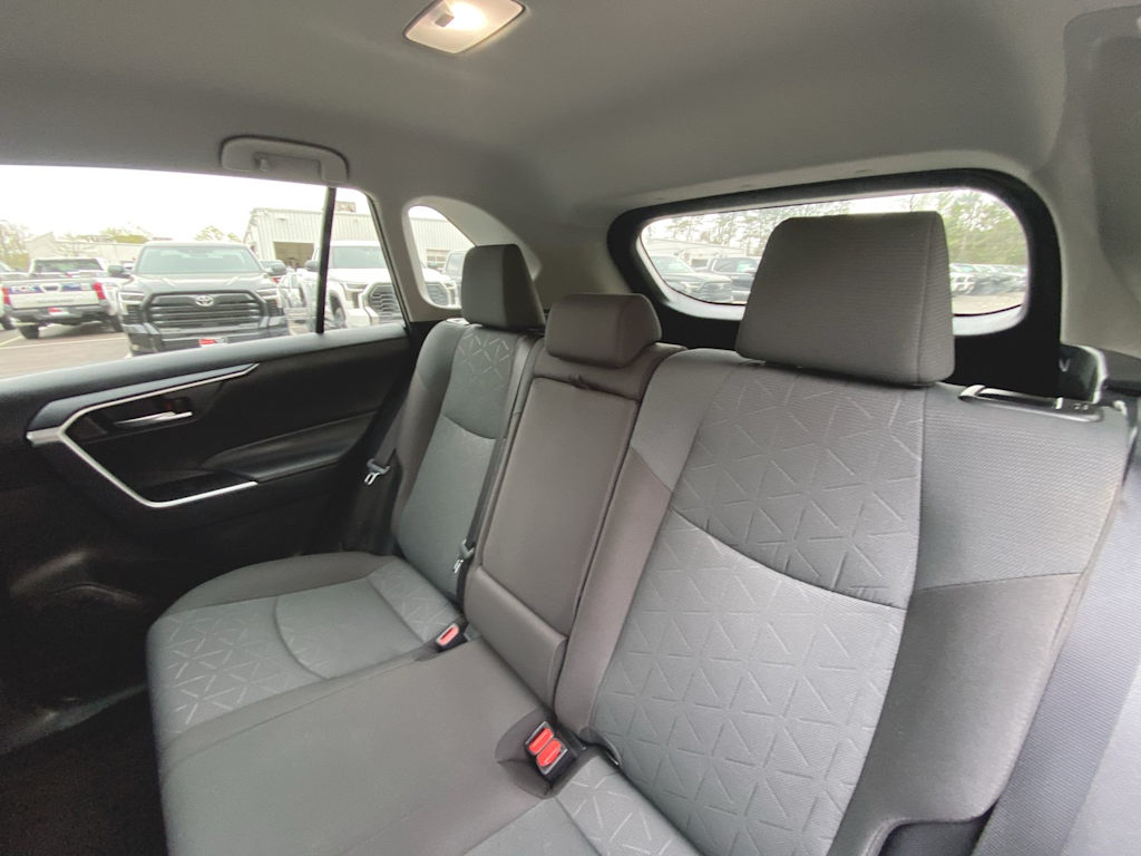 2024 Toyota RAV4 XLE 11