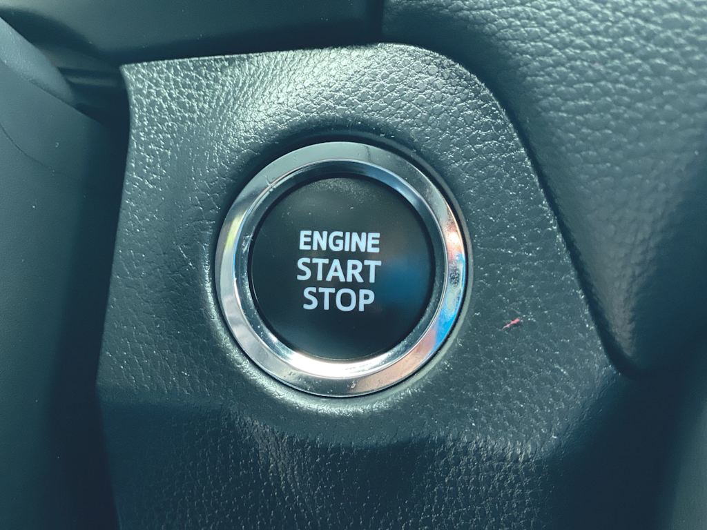 2024 Toyota RAV4 XLE 31