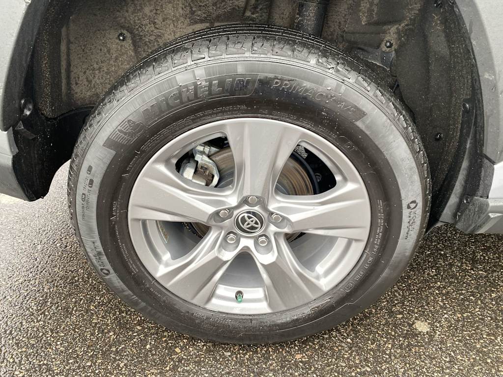 Thumbnail: 2025 Toyota RAV4 - 24