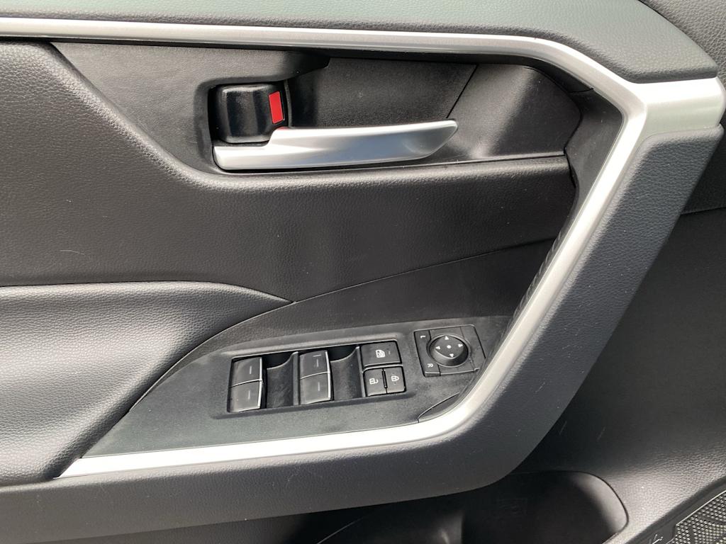 Thumbnail: 2025 Toyota RAV4 - 26