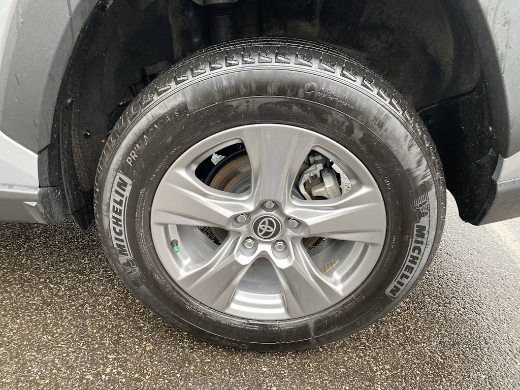 Thumbnail: 2025 Toyota RAV4 - 23