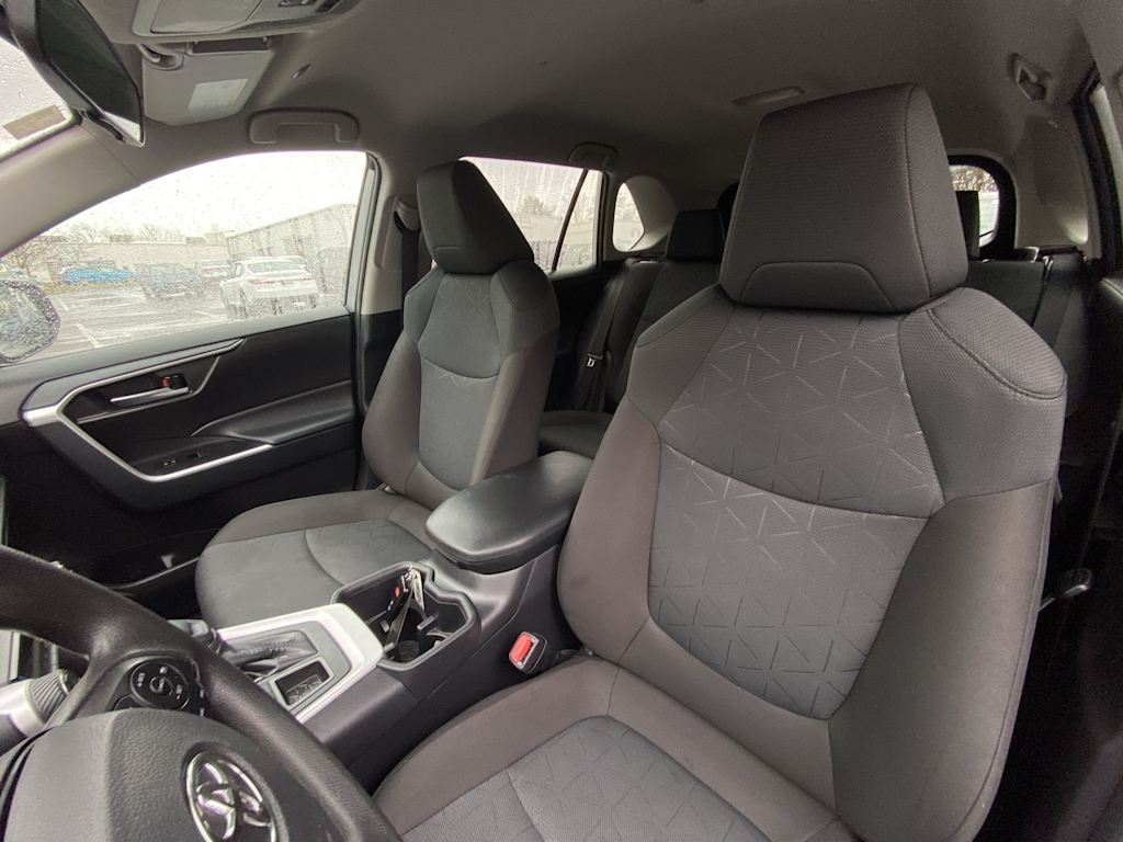 Thumbnail: 2025 Toyota RAV4 - 10