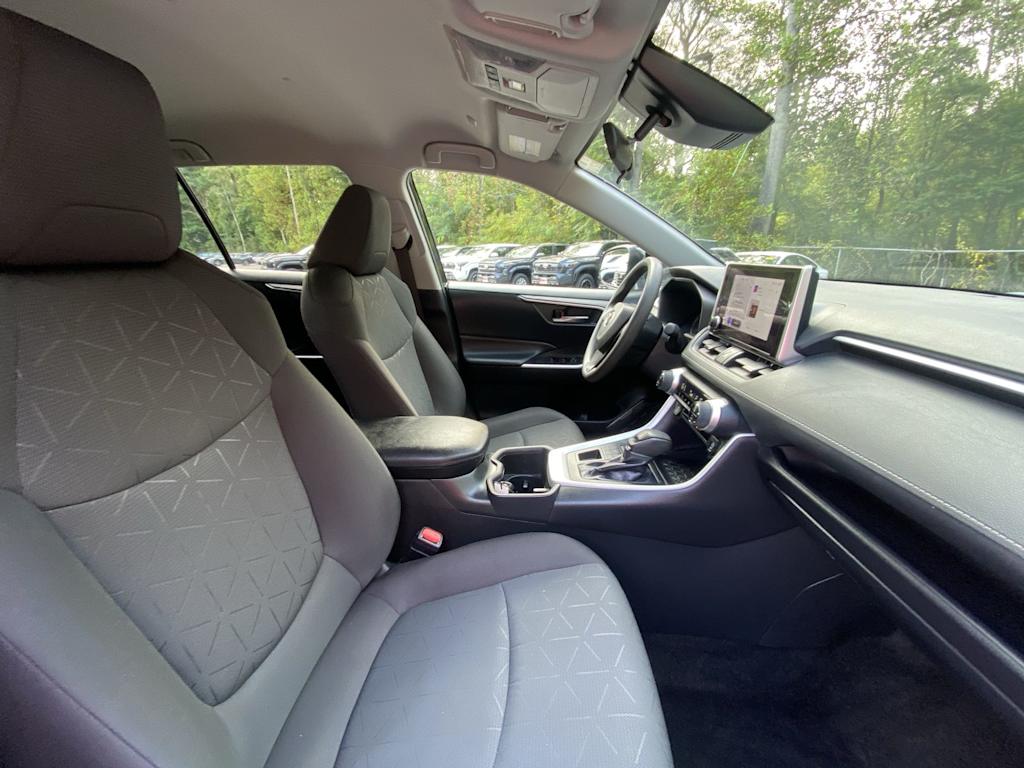 Thumbnail: 2024 Toyota RAV4 - 24