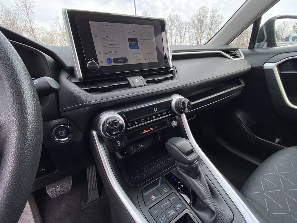 Thumbnail: 2025 Toyota RAV4 - 6