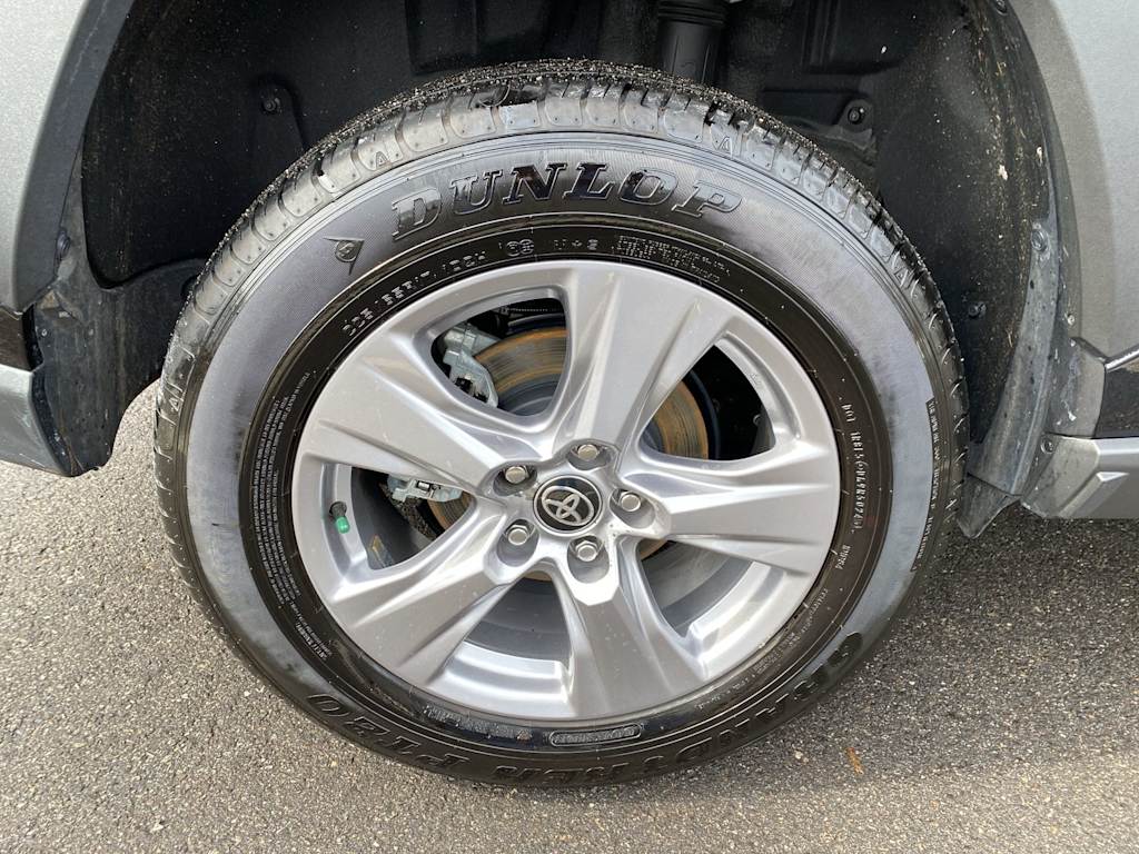 Thumbnail: 2025 Toyota RAV4 - 21