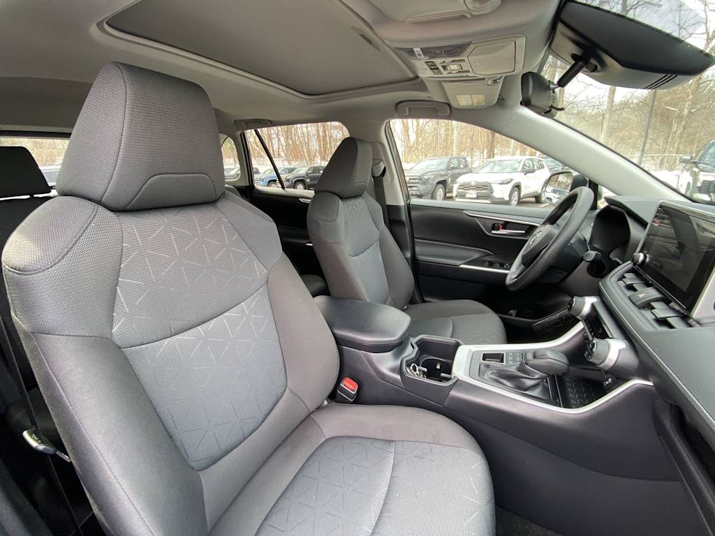 Thumbnail: 2025 Toyota RAV4 - 26