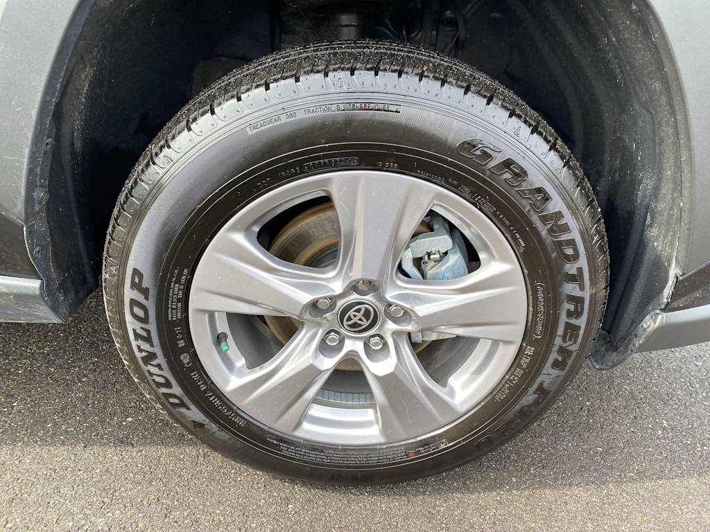 Thumbnail: 2025 Toyota RAV4 - 22