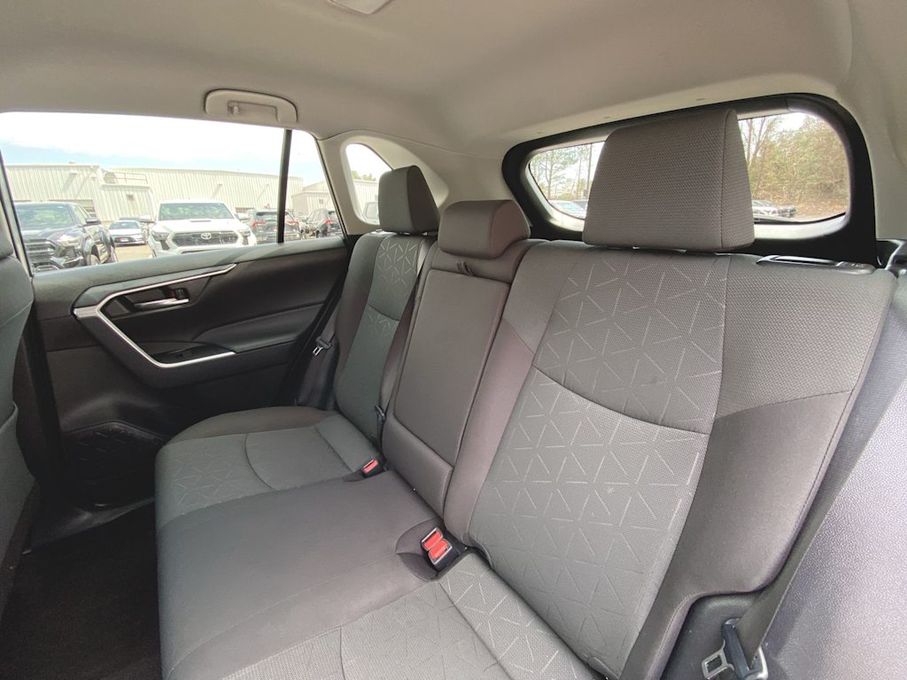 2024 Toyota RAV4 XLE 11