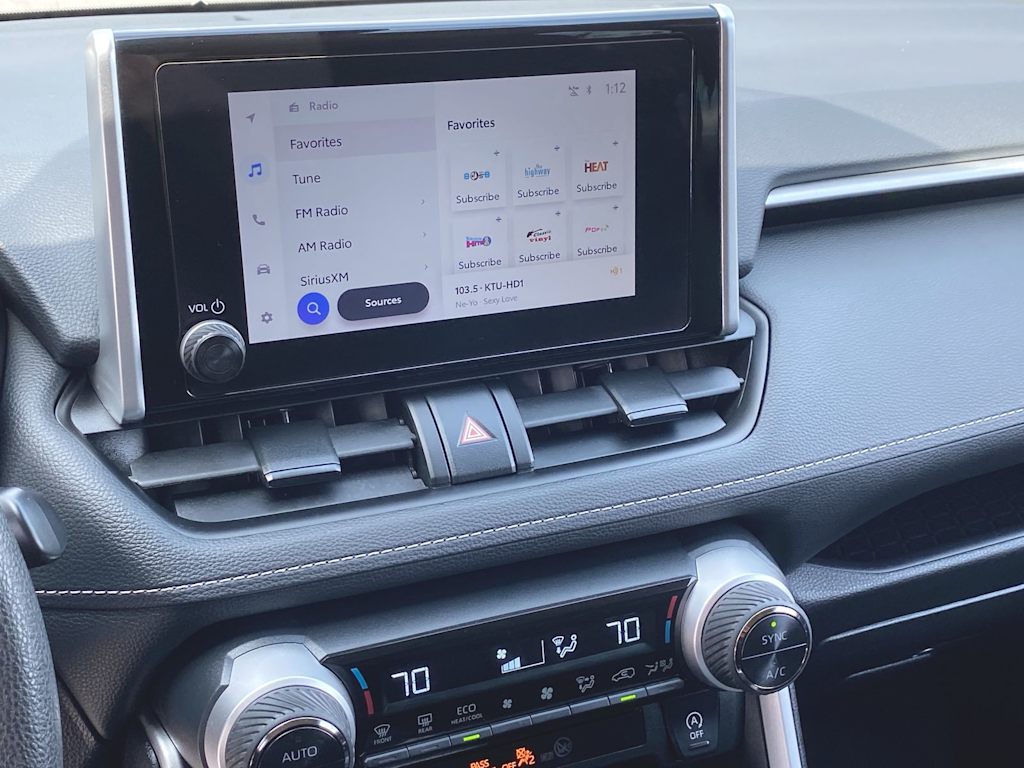 2024 Toyota RAV4 XLE 13