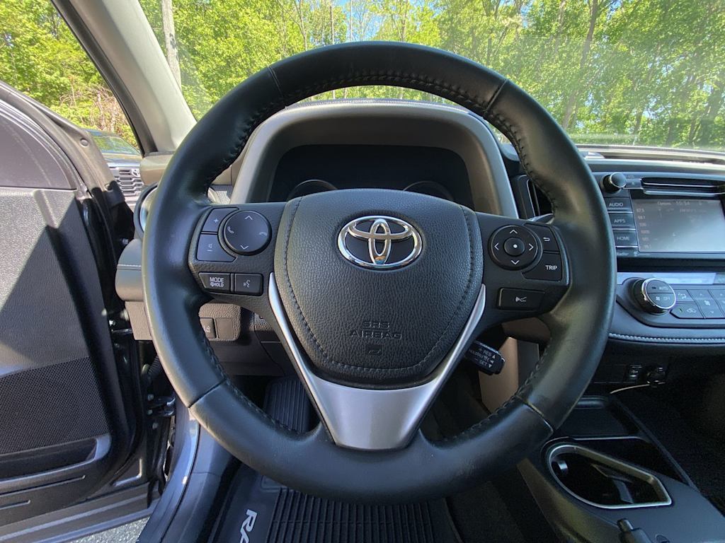Thumbnail: 2018 Toyota RAV4 - 6