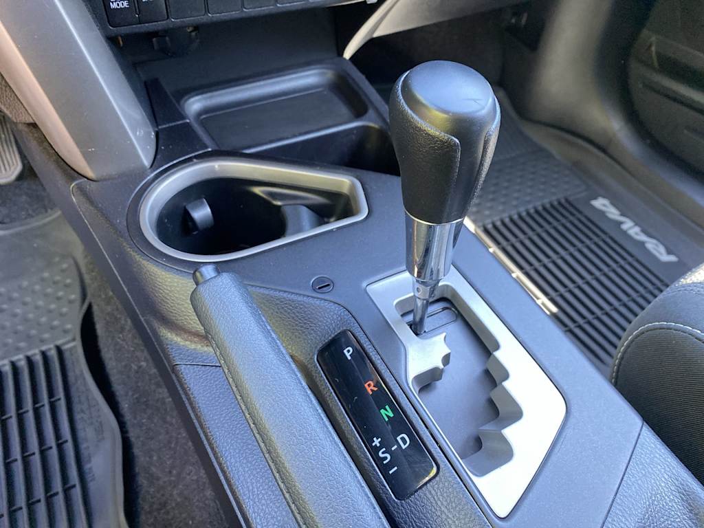 Thumbnail: 2018 Toyota RAV4 - 11