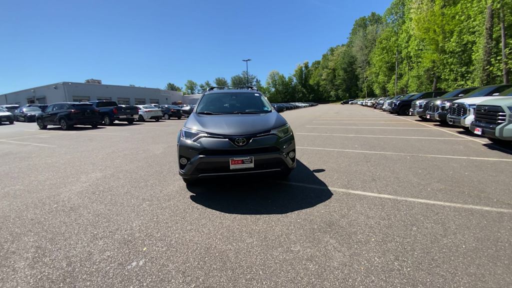 Thumbnail: 2018 Toyota RAV4 - 14