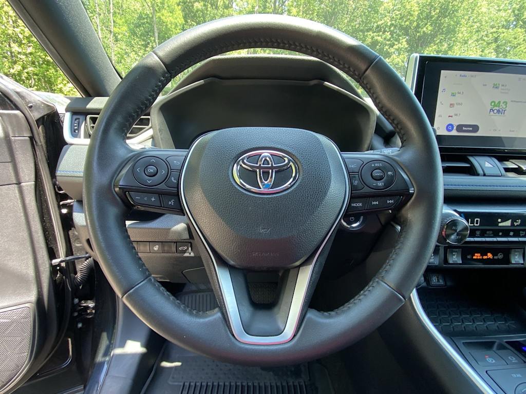Thumbnail: 2024 Toyota RAV4 - 10