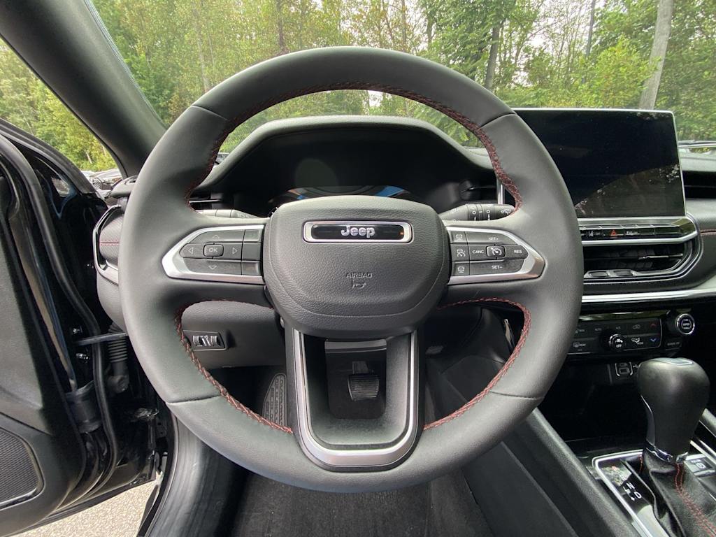 Thumbnail: 2024 Jeep Compass - 10