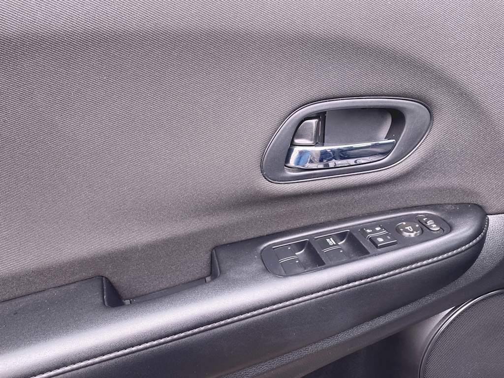 2020 Honda HR-V Sport 24