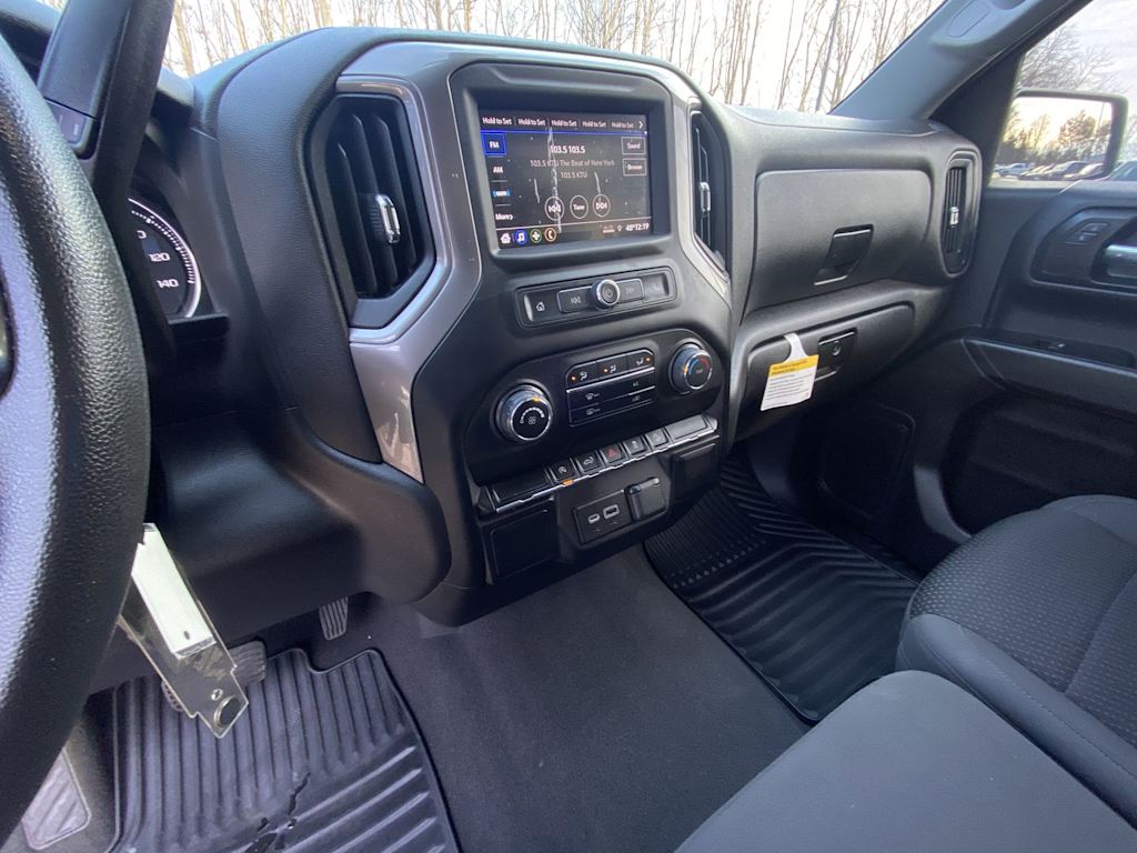 Thumbnail: 2022 Chevrolet Silverado 1500 - 6