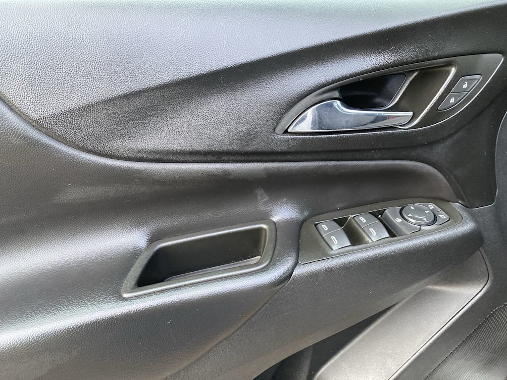 Thumbnail: 2022 Chevrolet Equinox - 30