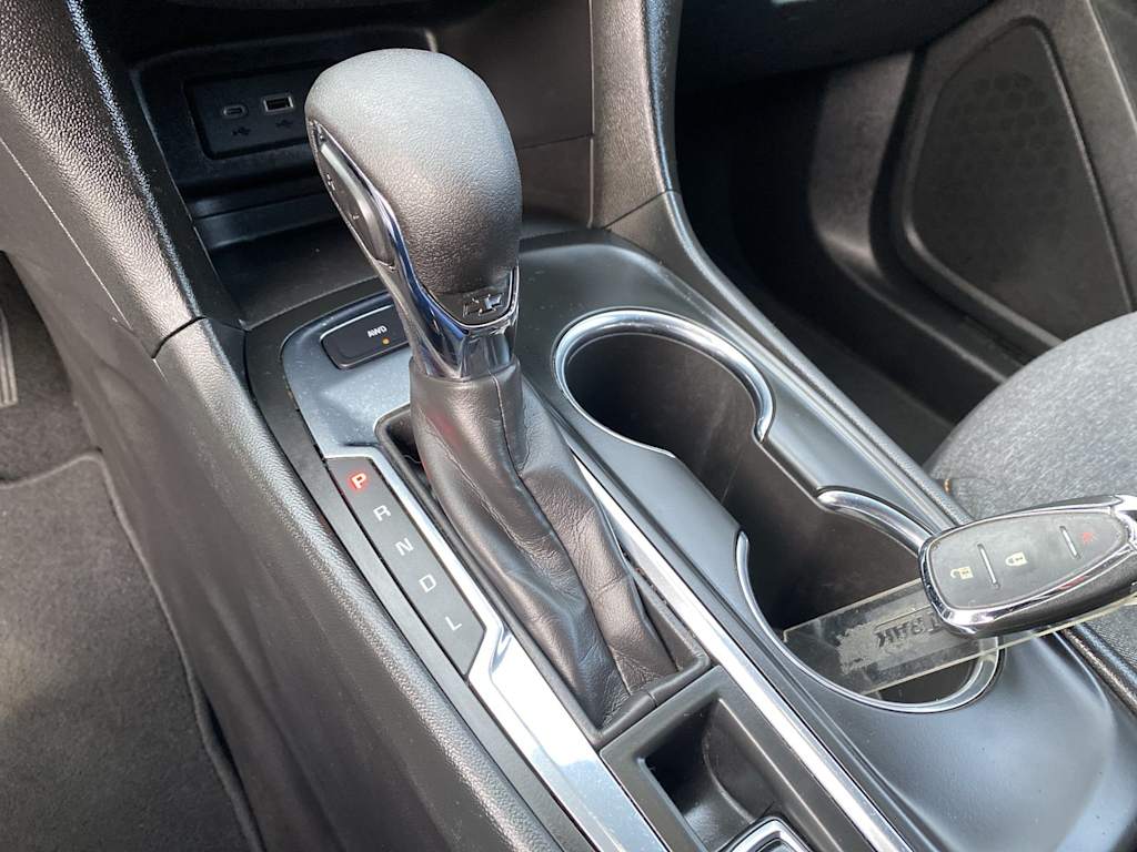 Thumbnail: 2022 Chevrolet Equinox - 12