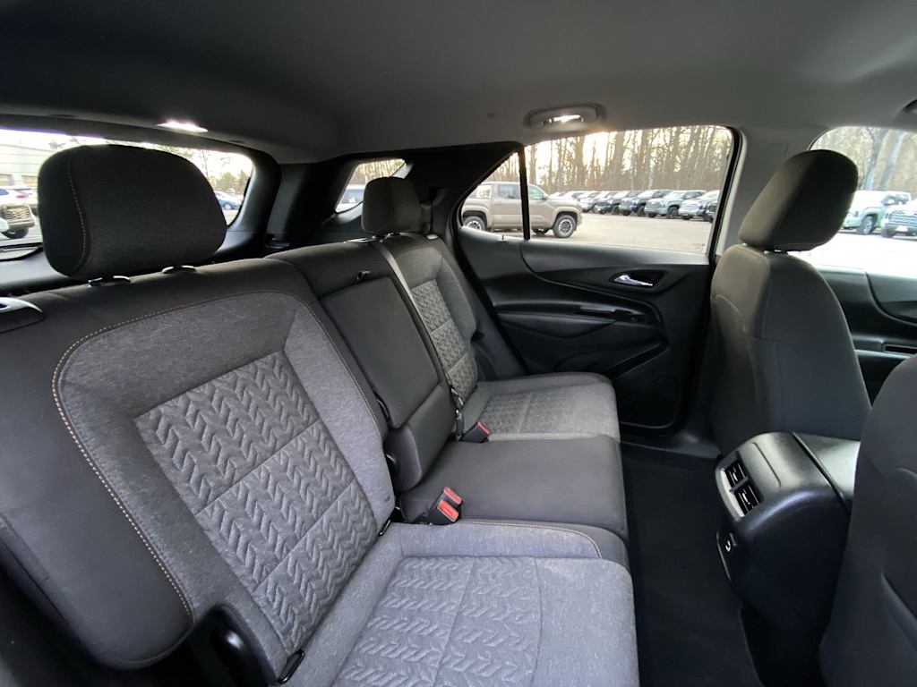 Thumbnail: 2022 Chevrolet Equinox - 33