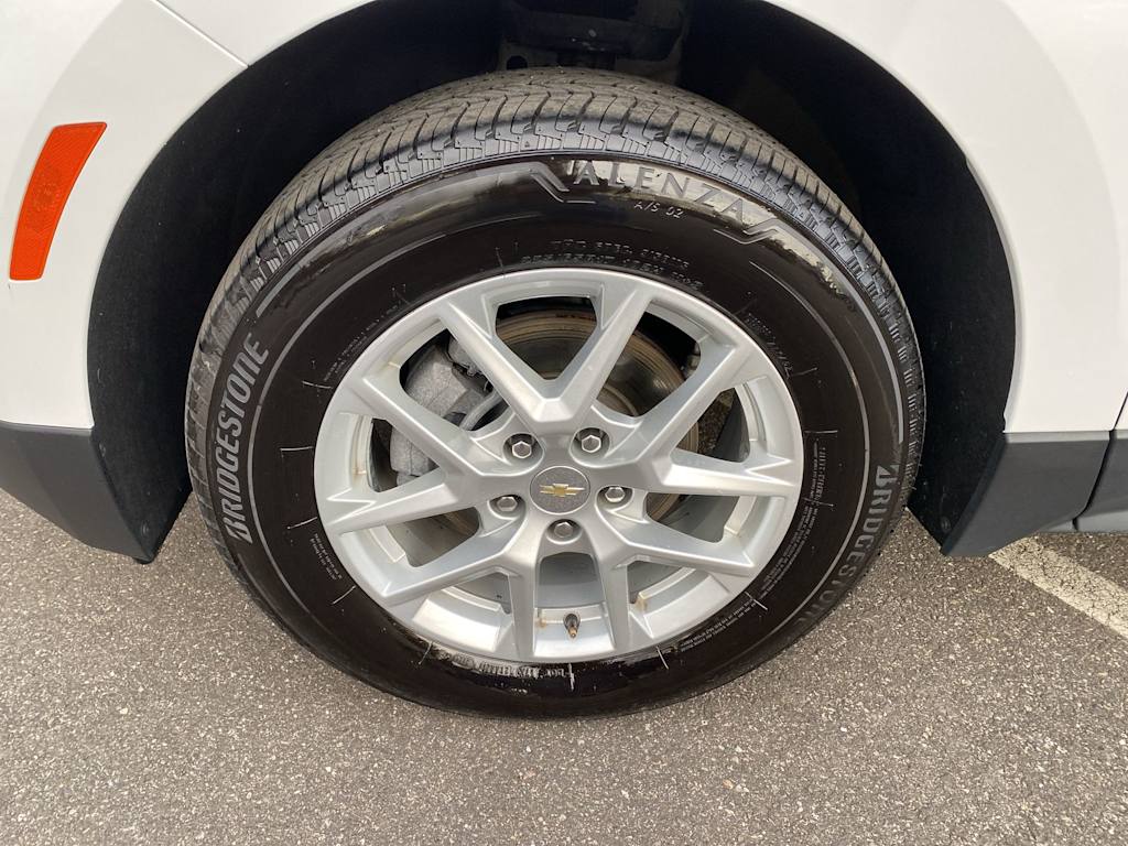 Thumbnail: 2022 Chevrolet Equinox - 6