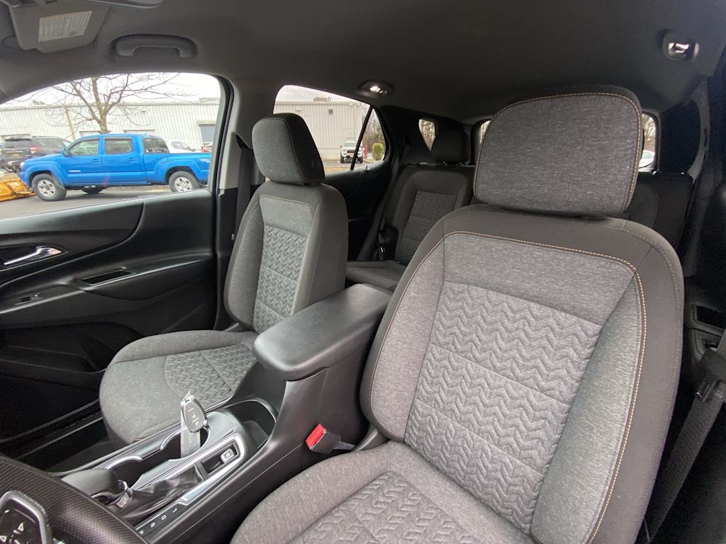 Thumbnail: 2022 Chevrolet Equinox - 9