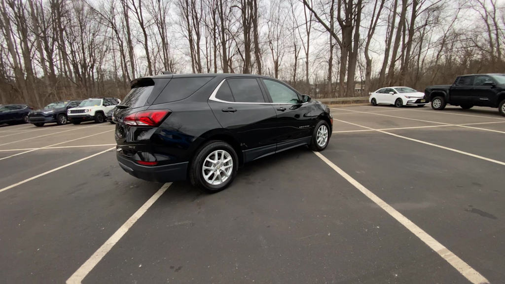 Thumbnail: 2022 Chevrolet Equinox - 21