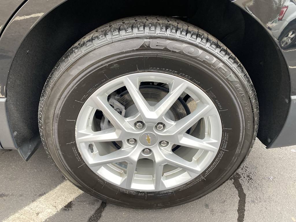 Thumbnail: 2022 Chevrolet Equinox - 23