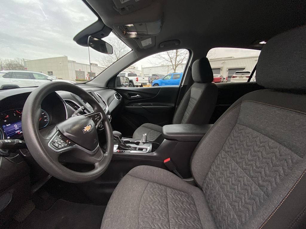 Thumbnail: 2022 Chevrolet Equinox - 8