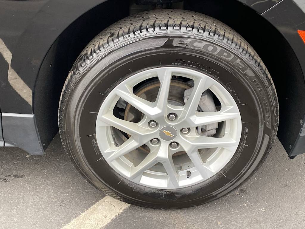 Thumbnail: 2022 Chevrolet Equinox - 25