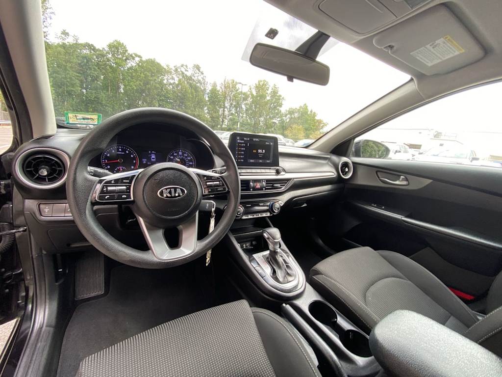 Thumbnail: 2019 Kia Forte - 8