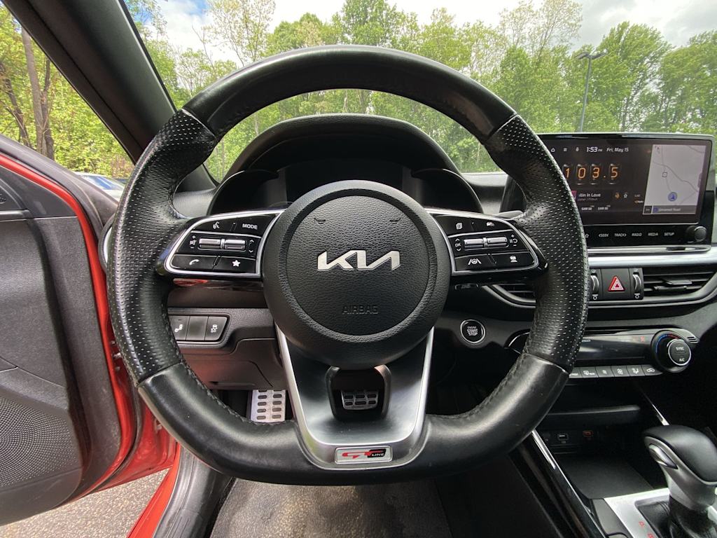 Thumbnail: 2022 Kia Forte - 11