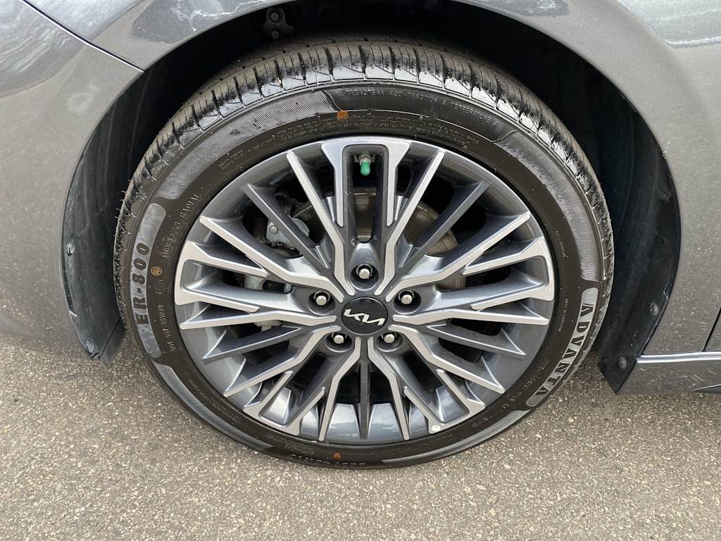 Thumbnail: 2023 Kia Forte - 5