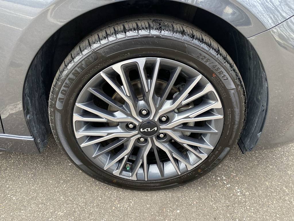 Thumbnail: 2023 Kia Forte - 26