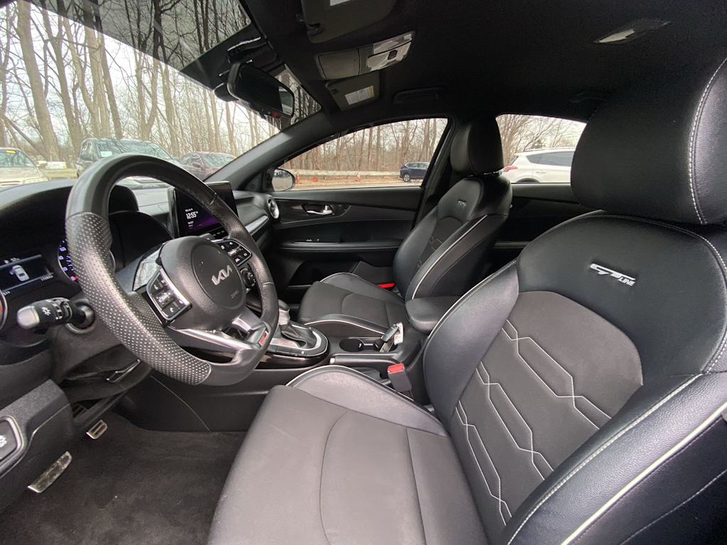 Thumbnail: 2023 Kia Forte - 7