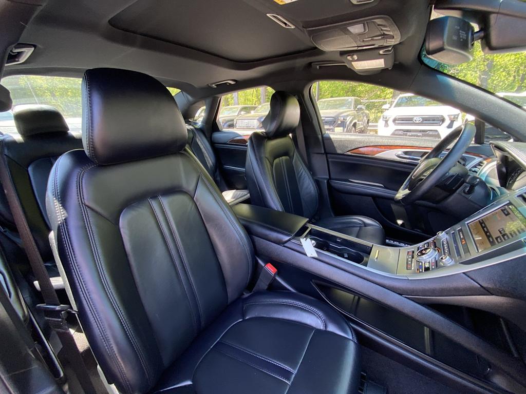 Thumbnail: 2019 Lincoln MKZ - 26