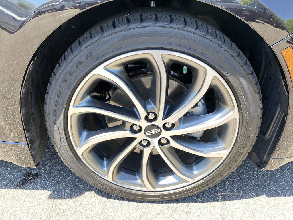 Thumbnail: 2019 Lincoln MKZ - 23