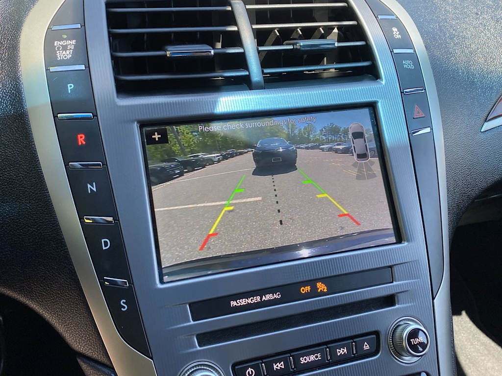 Thumbnail: 2019 Lincoln MKZ - 30