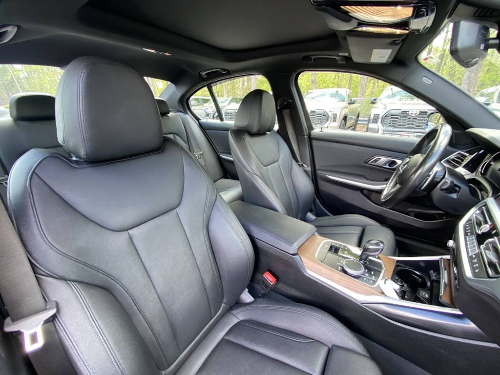 Thumbnail: 2020 BMW 3 Series - 24