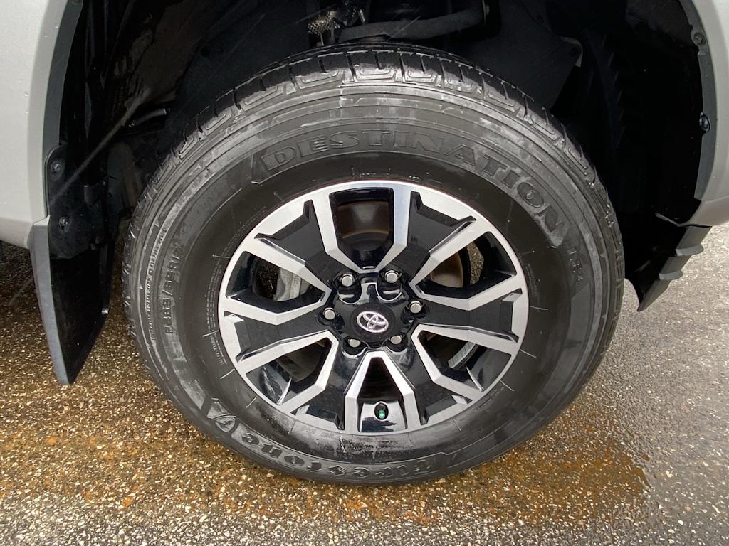 Thumbnail: 2022 Toyota Tacoma - 21