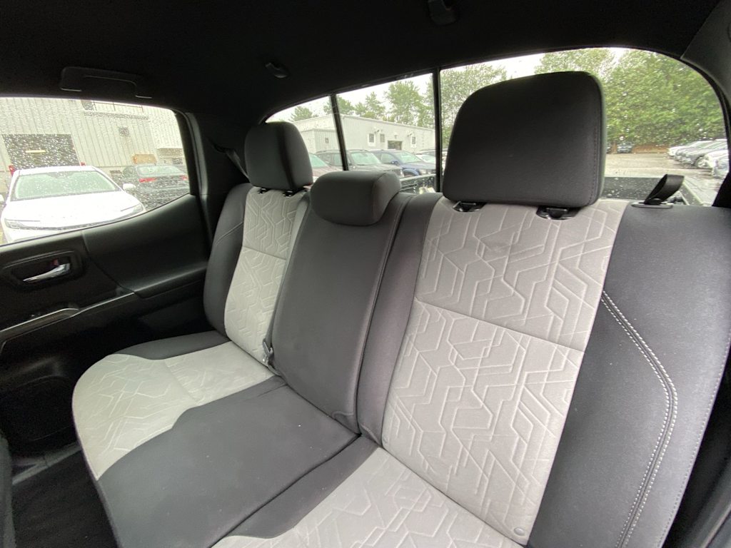 Thumbnail: 2022 Toyota Tacoma - 10