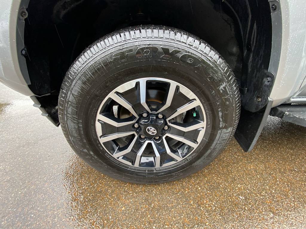 Thumbnail: 2022 Toyota Tacoma - 6