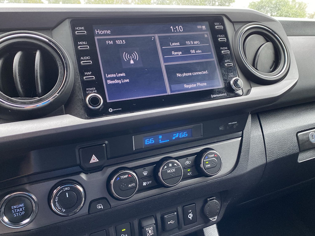 Thumbnail: 2022 Toyota Tacoma - 12