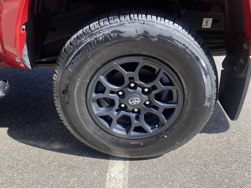 Thumbnail: 2021 Toyota Tacoma - 18