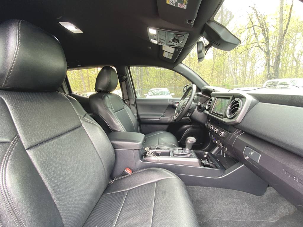 2019 Toyota Tacoma TRD Off-Road 25