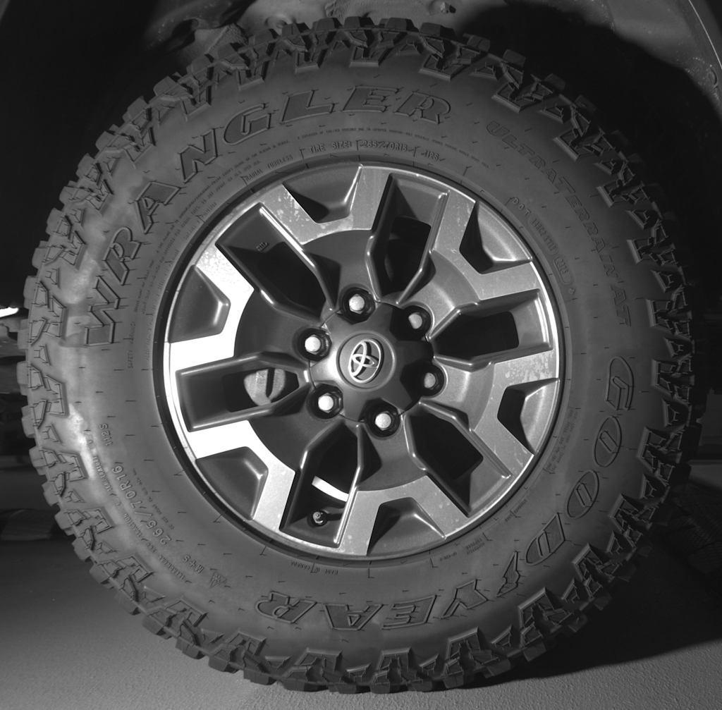 Thumbnail: 2018 Toyota Tacoma - 11