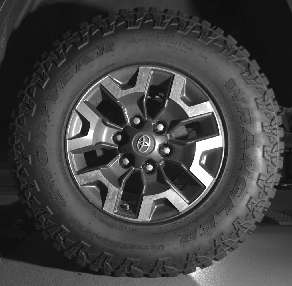 Thumbnail: 2018 Toyota Tacoma - 12