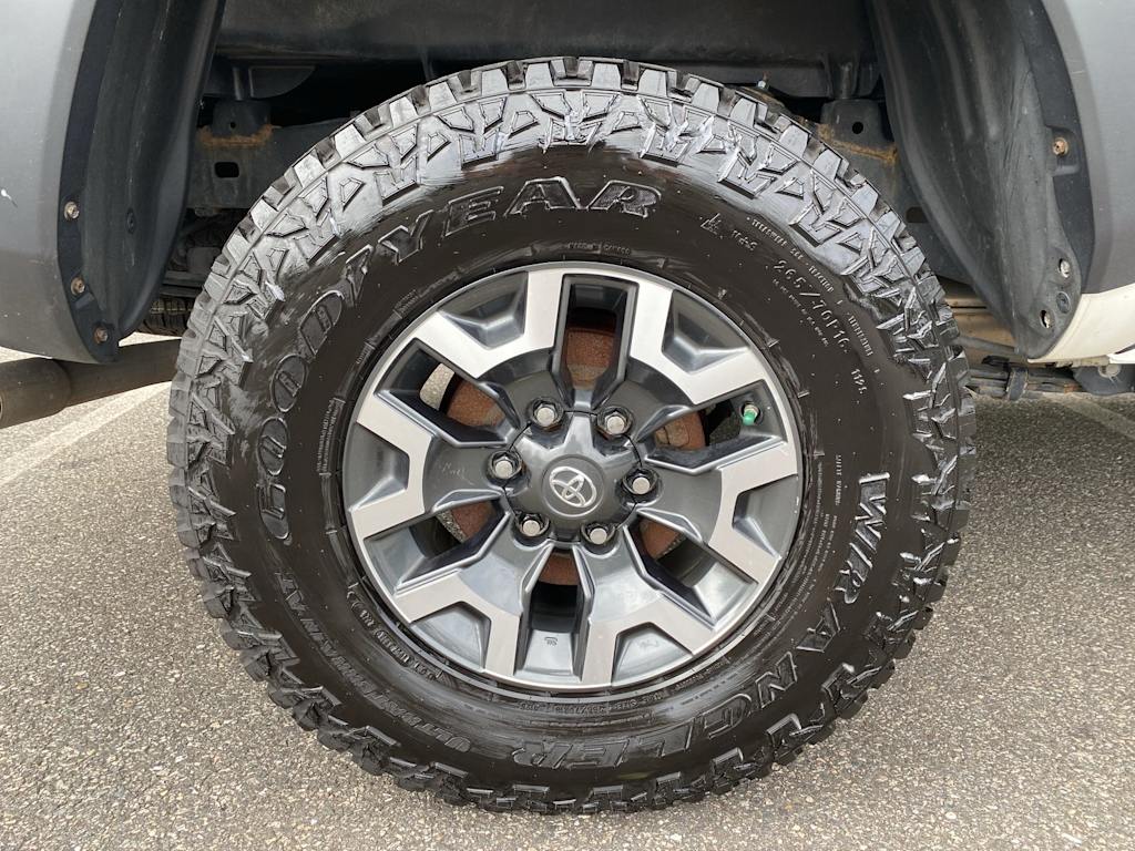 Thumbnail: 2018 Toyota Tacoma - 27